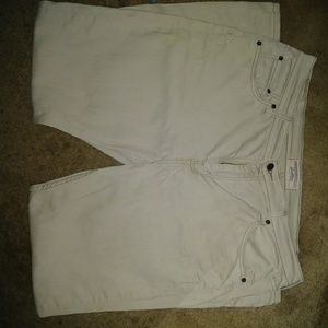 BNWOT Levis Brand Jeans